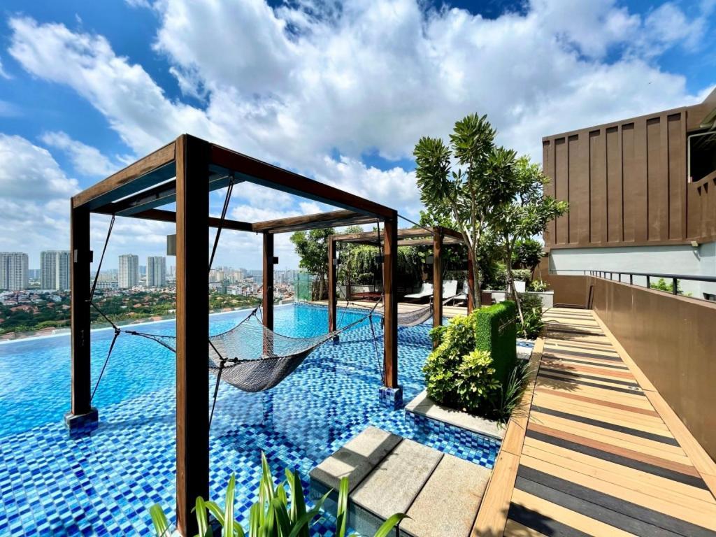 Homie's Dedge Thao Dien Luxury *