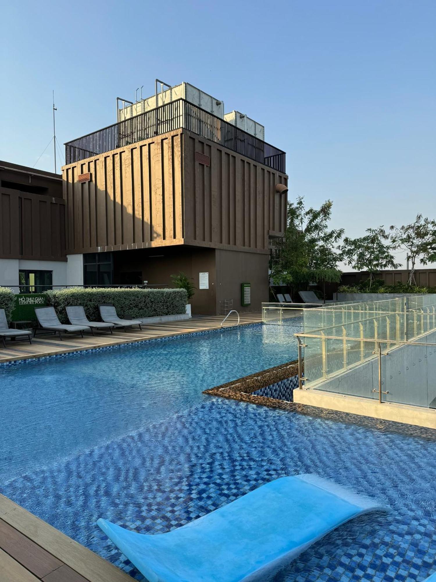 Homie's Dedge Thao Dien Luxury * Ho Chi Minh City