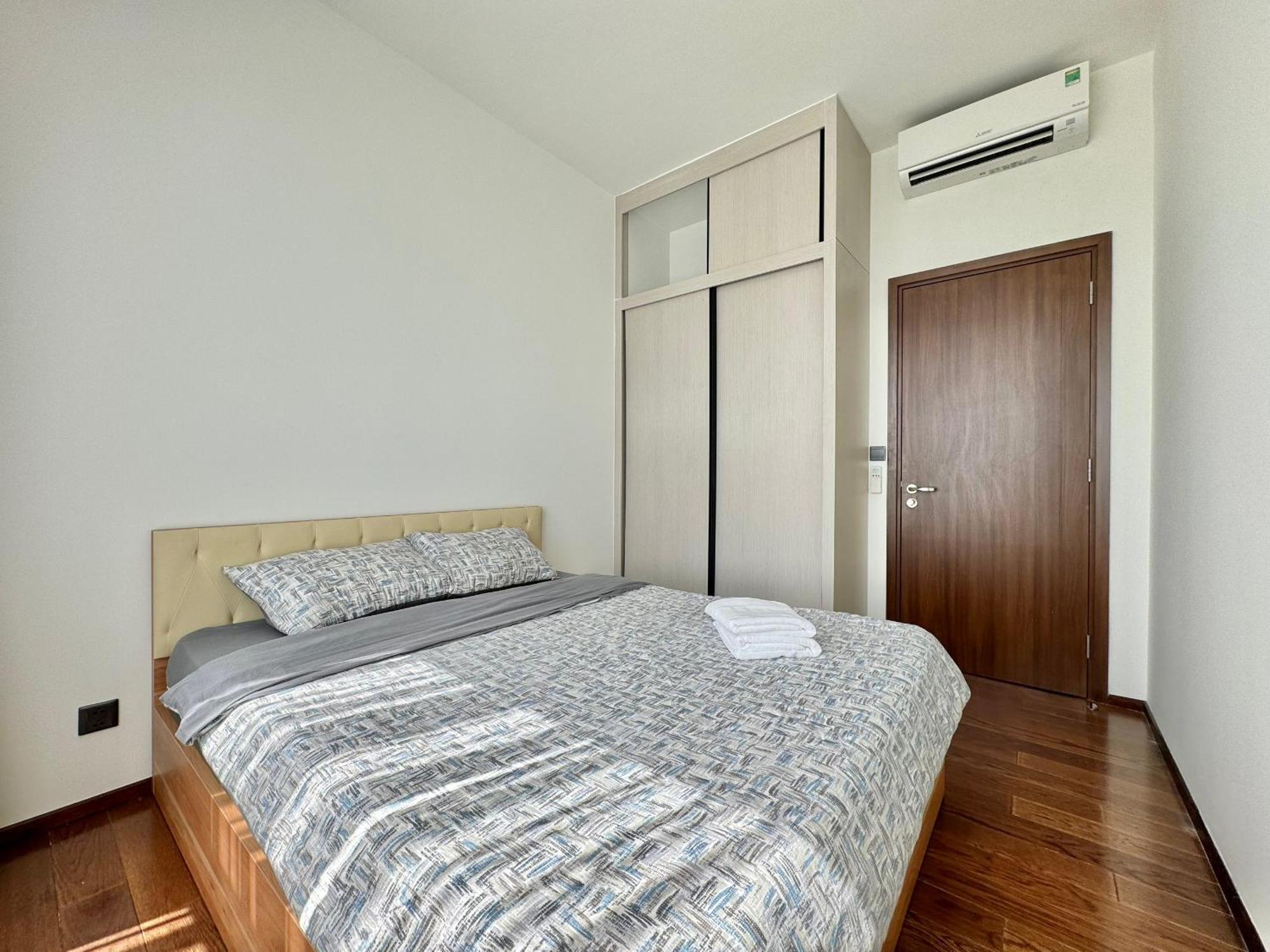 Homie's Dedge Thao Dien Luxury Apartment *