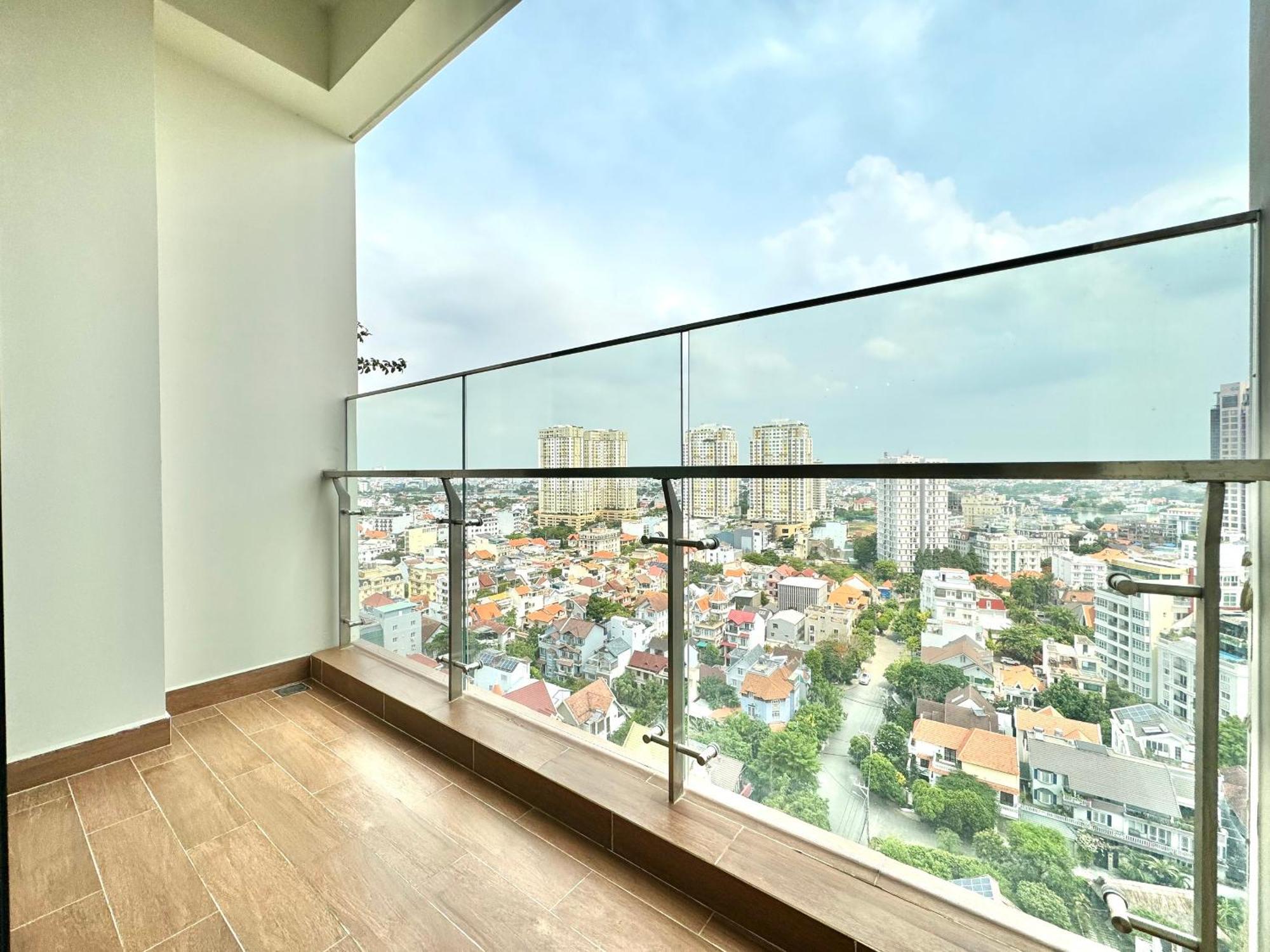 Homie's Dedge Thao Dien Luxury