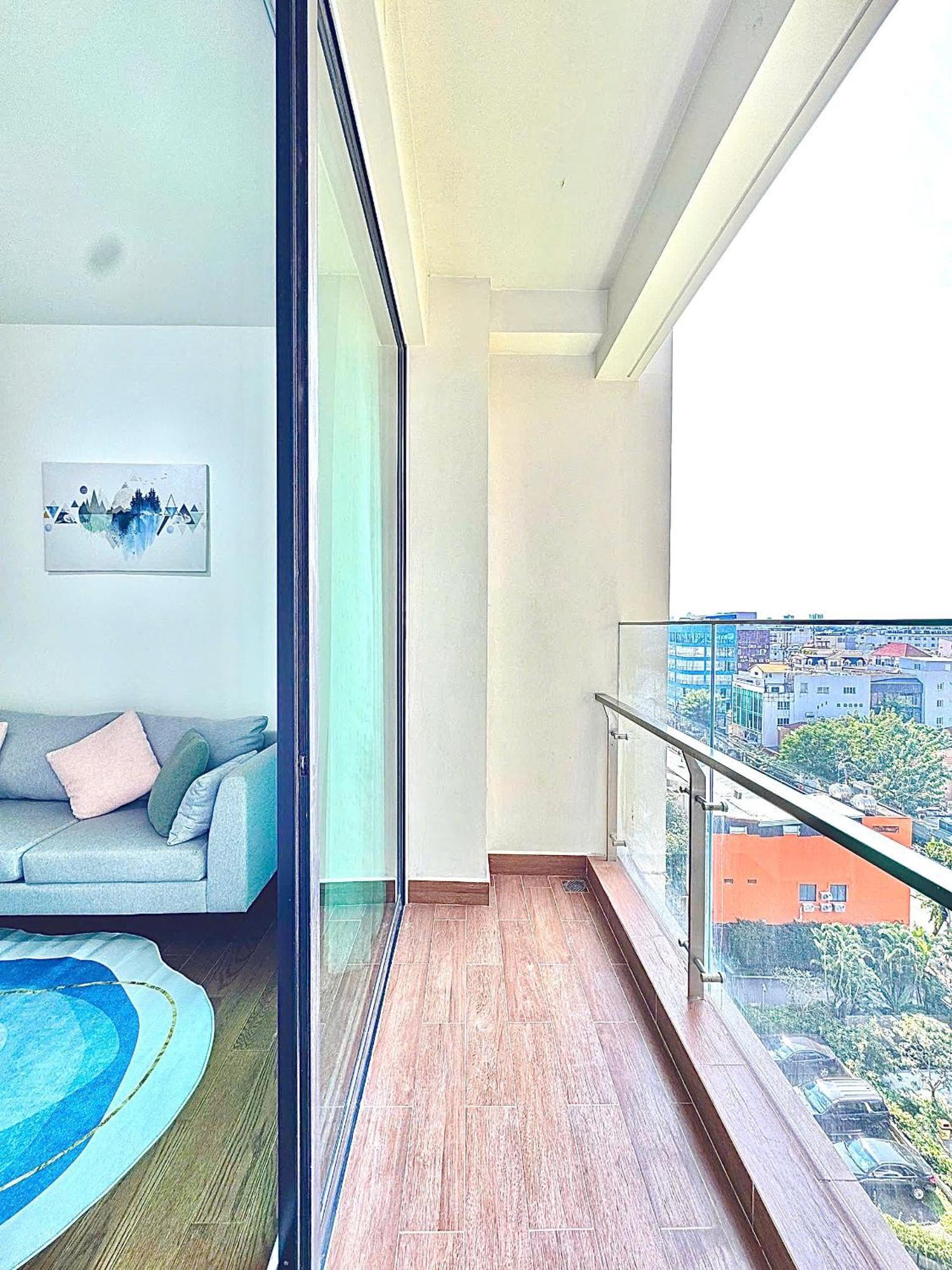 Apartment Homie's Dedge Thao Dien Luxury